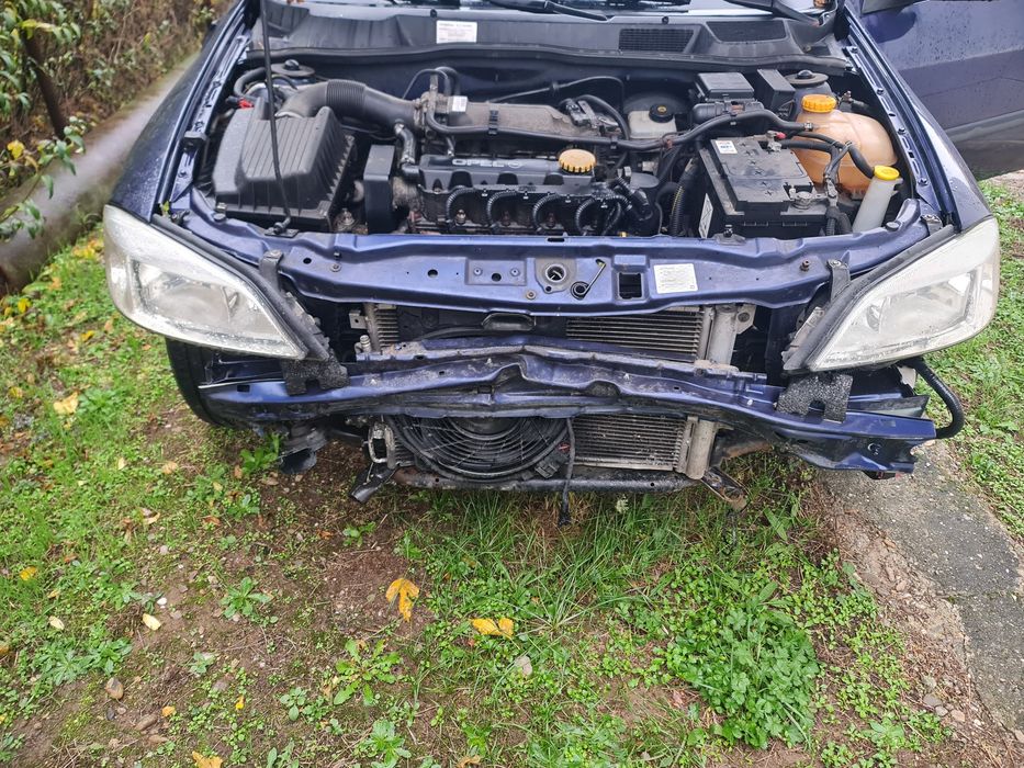 Vând Opel Astra g