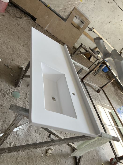 Раковина со столешницей