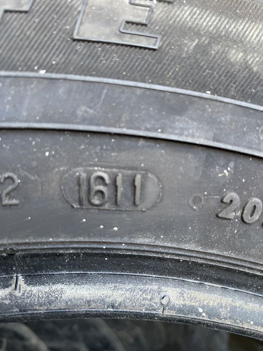 Anv vara 205/65/15 Semperit