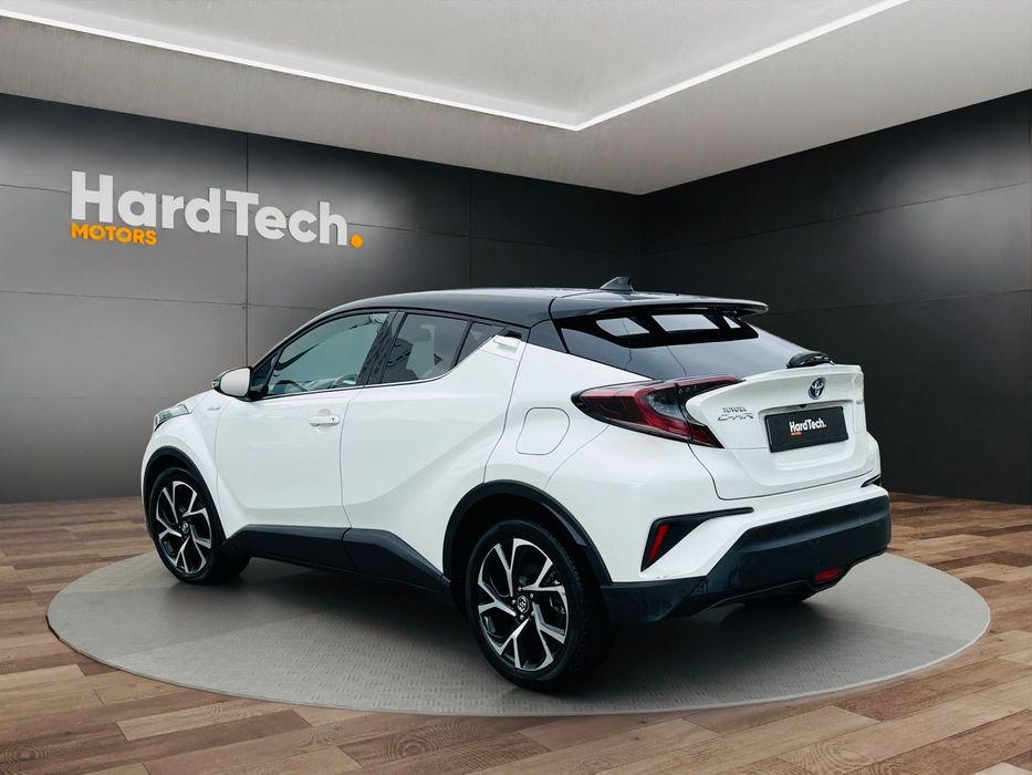 Toyota C-HR TOYOTA C-HR 1.8 Hybrid FWD e-CVT - 122CP Echipare Style Bi-Tone