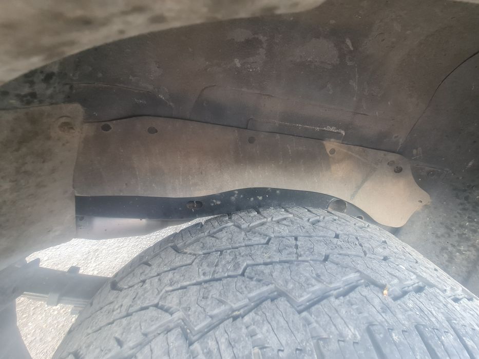 Mitsubishi L200 2005 116 hp
