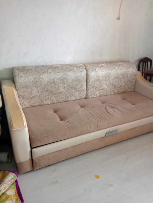 Продам диван в хорошем состоянии