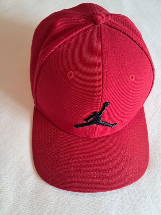 Șapcă Jordan rosie