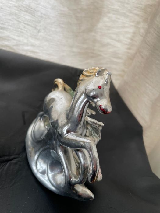 Statuieta cal placata cu argint,model deosebit !