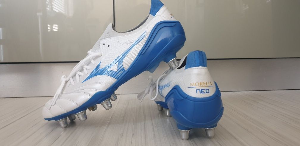 Mizuno Morelia Neo 4 Elite Мens Size 42.5 / 26.5 см. НОВО! ОРИГИНАЛ!