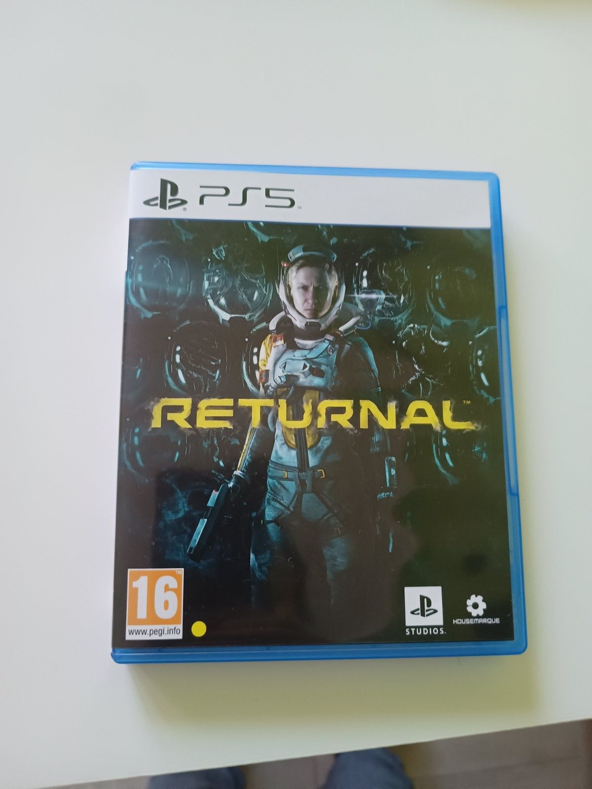 Игра за PS5-Returnal