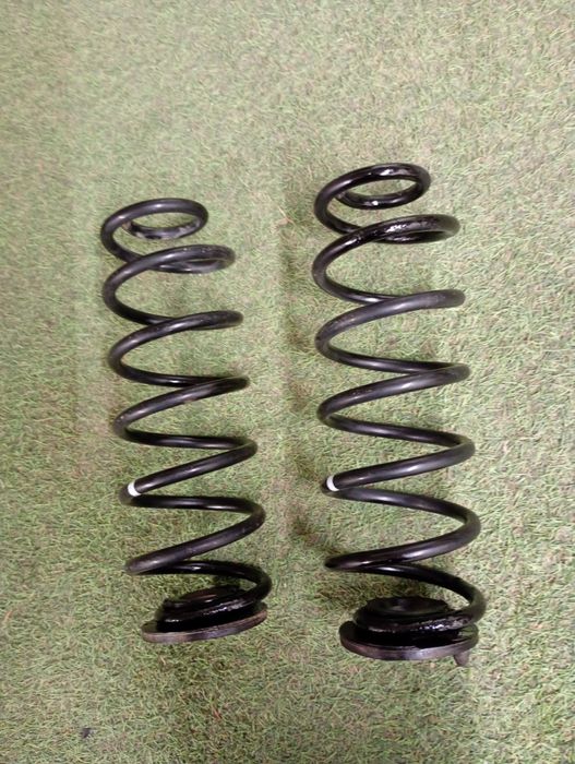 Arcuri spate Vw Golf 5