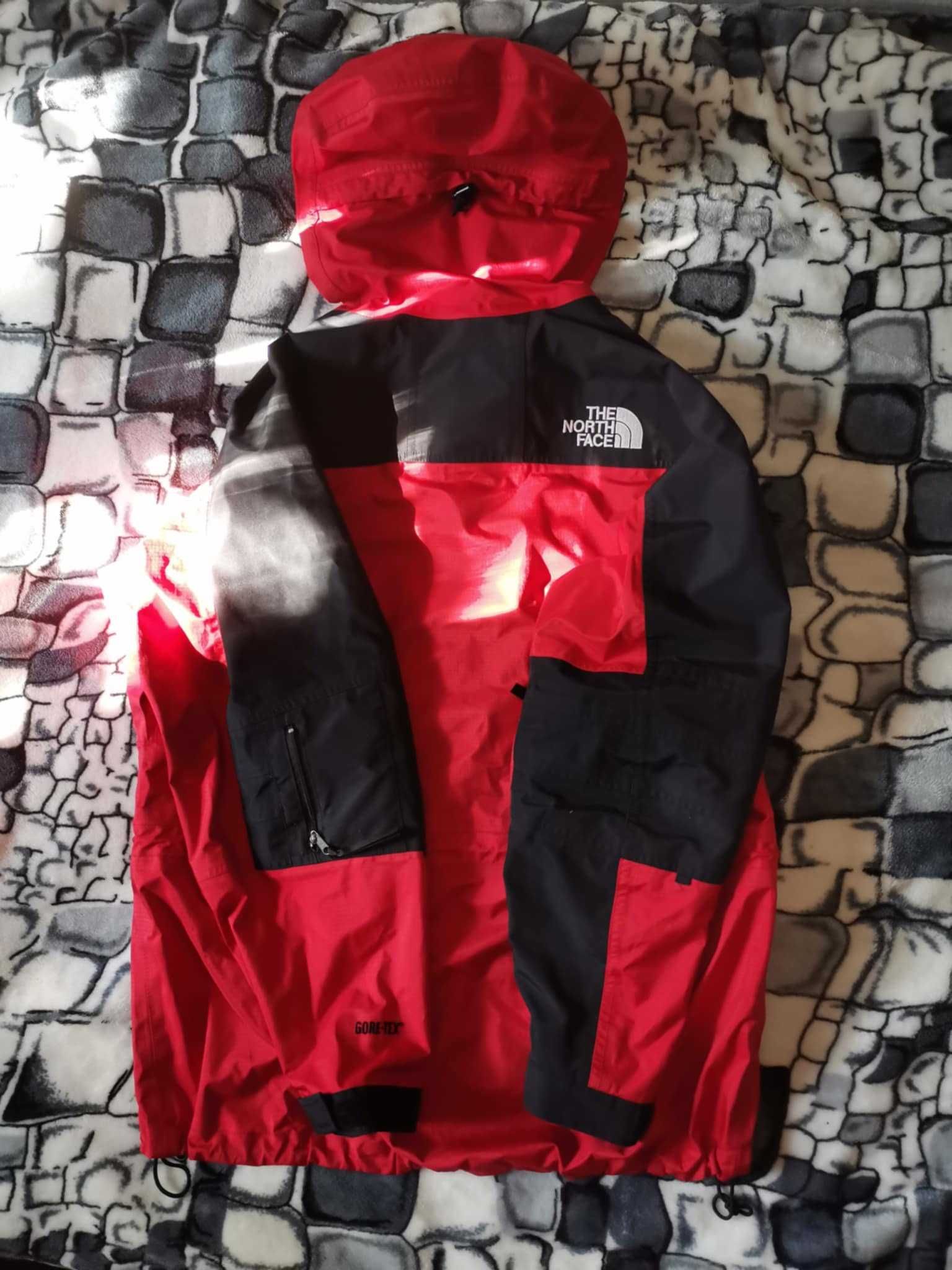 THE NORTH FACE 
Kichatna Goretex 3 L
Мъжко яке