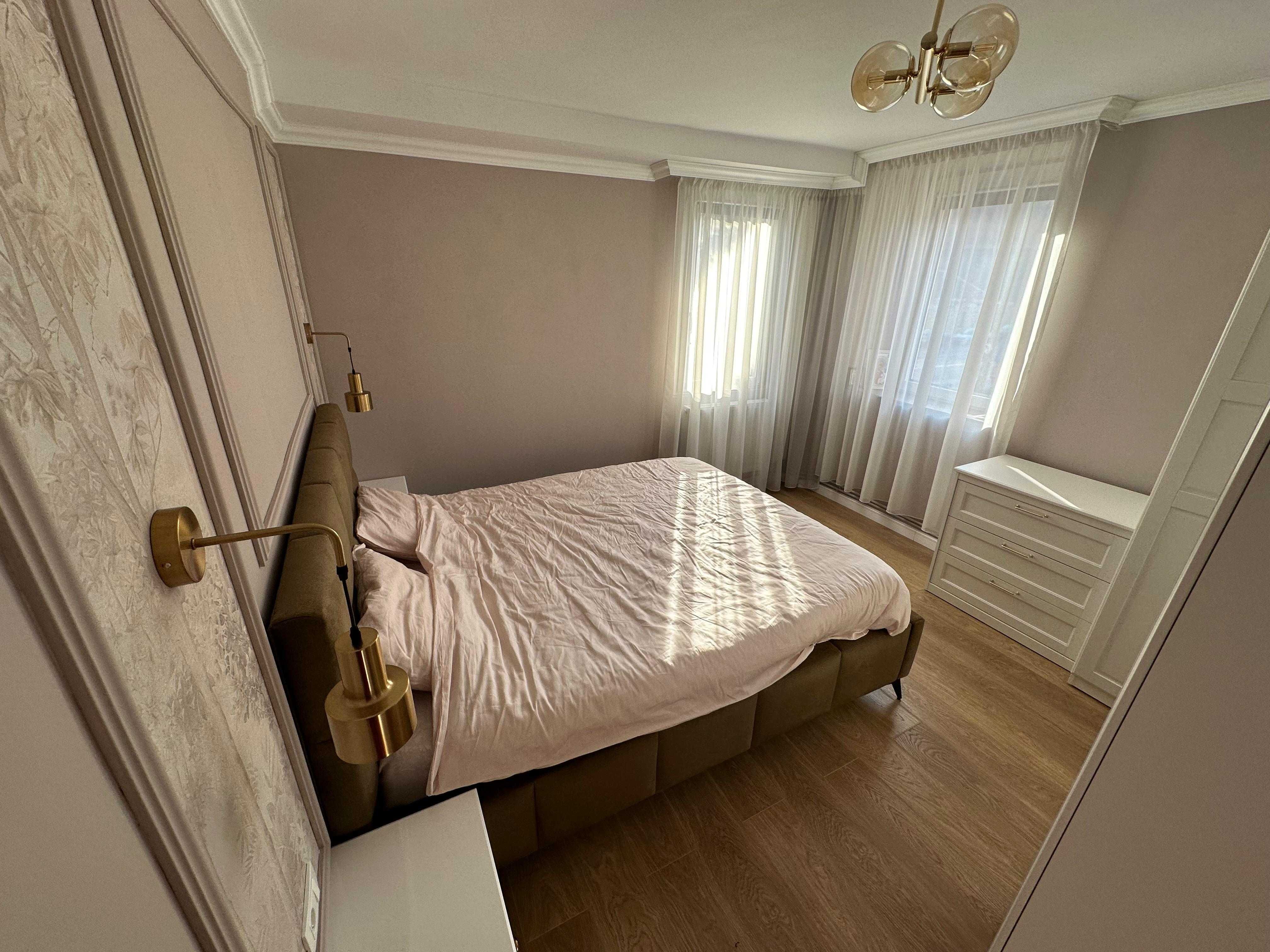Apartament 3 camere Centru Civic zona Onix