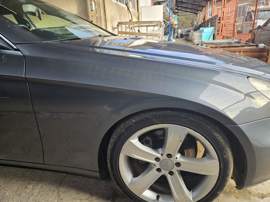 Ляв/десен калник за Mercedes Cls w219