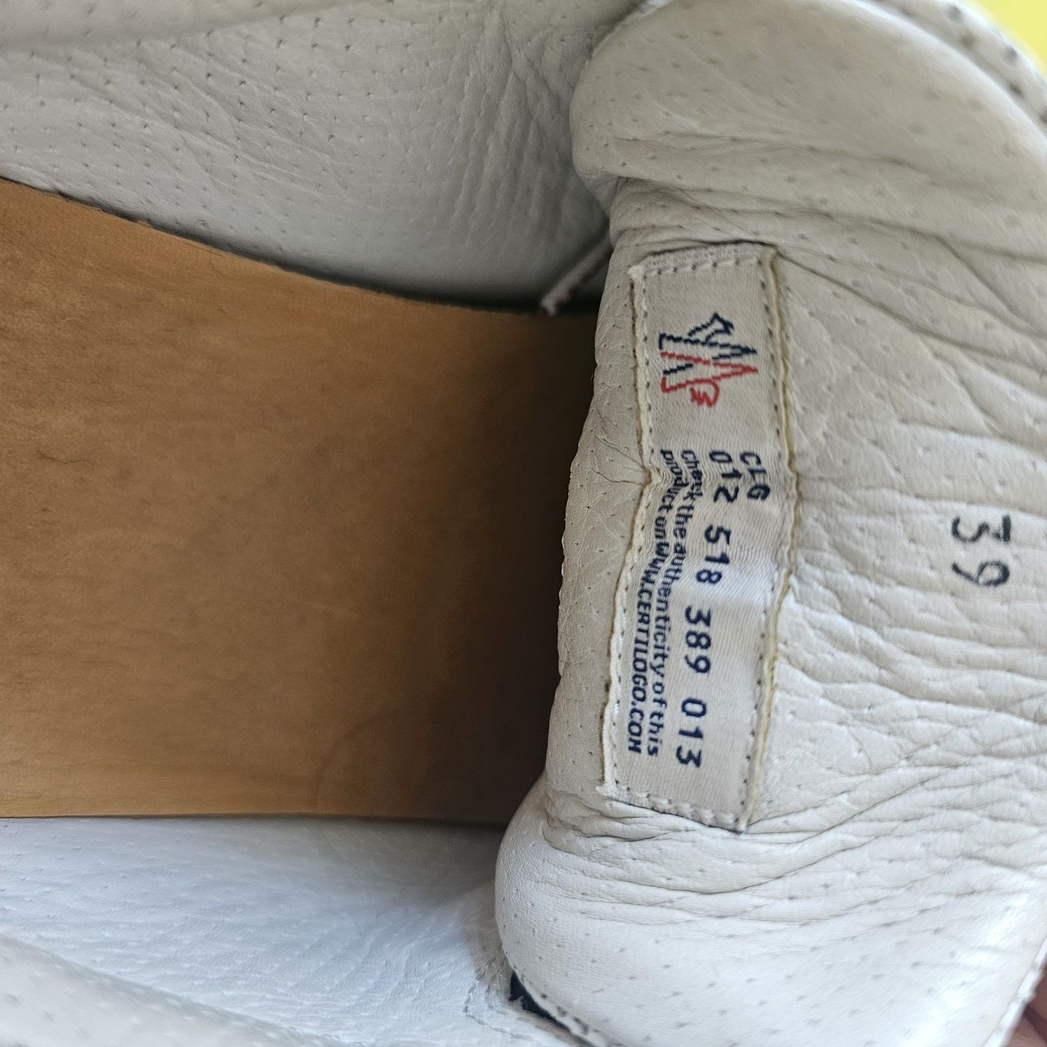 Спортни обувки Moncler