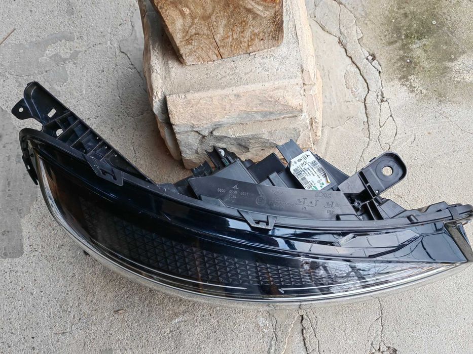 Фар Renault Clio 5 Face 2023г./Фар Рено Клио 5 фейс Оригинален
