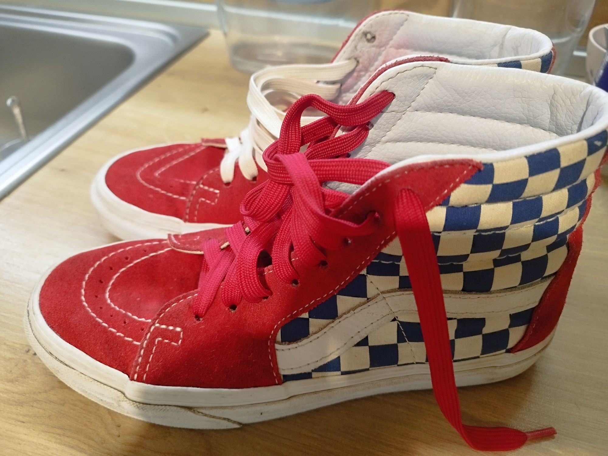 Високи кецове Vans 36.5