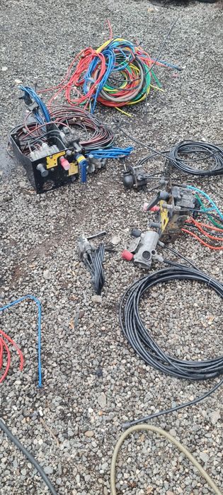 Supape de suspensie si liftare semiremorca