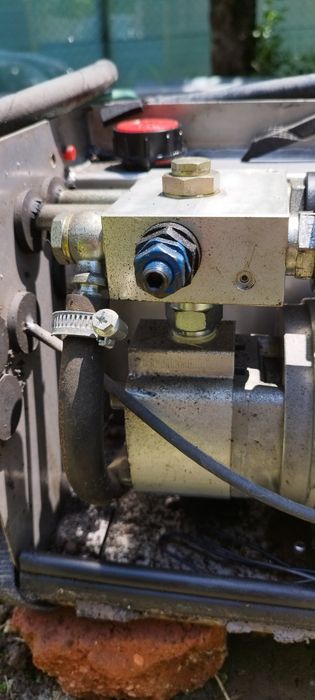 Падащ борд работещ свален от Мерцедес Спринтер