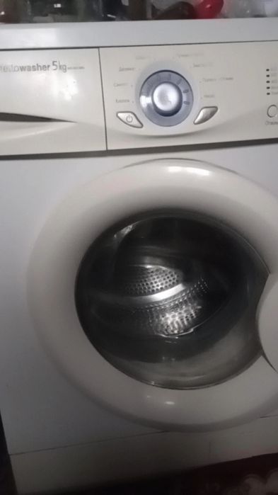 Продам машинку в хорошем состоянии