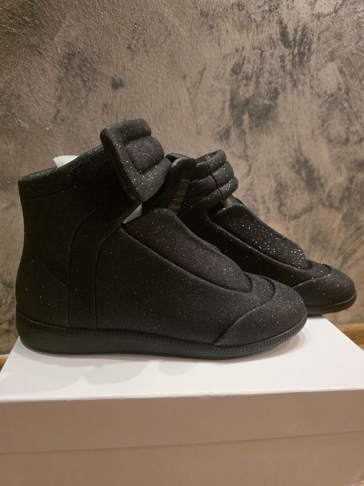 Vând Maison Margiela Black 43