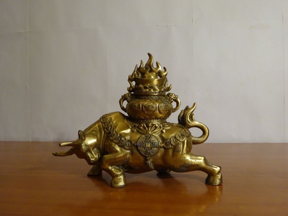 Statueta Feng Shui - Taurul Prosperitatii cu Vasul Bogatiei - RARITATE