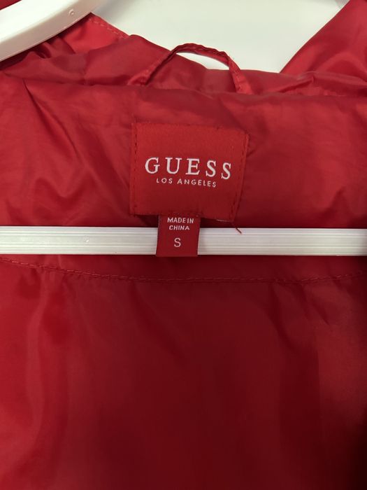 Дамско яке GUESS