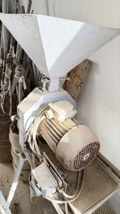 Дробилка для зерна