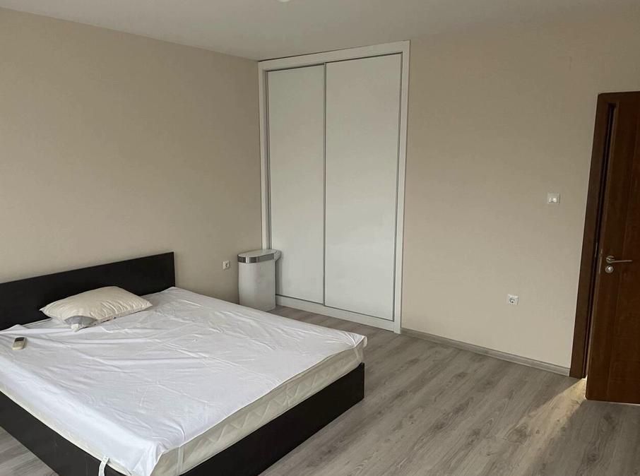Дава се под наем Етаж от къща в Пловдив, Гагарин - 100 кв.м за 600 € - Снимка #7