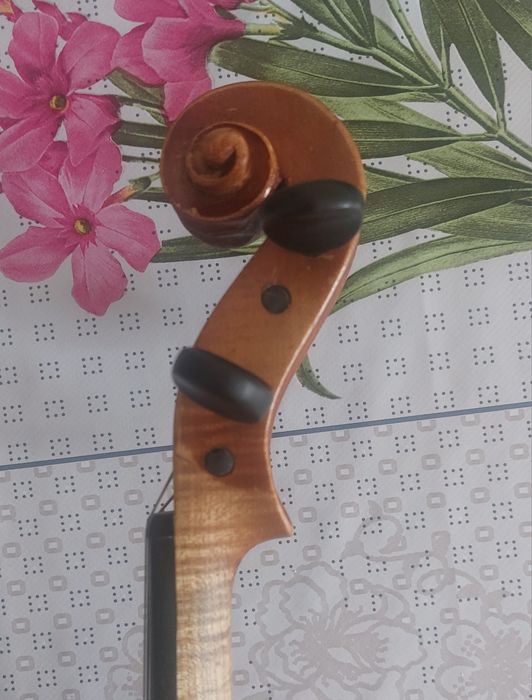 Vând Vioara clasica veche 4/4