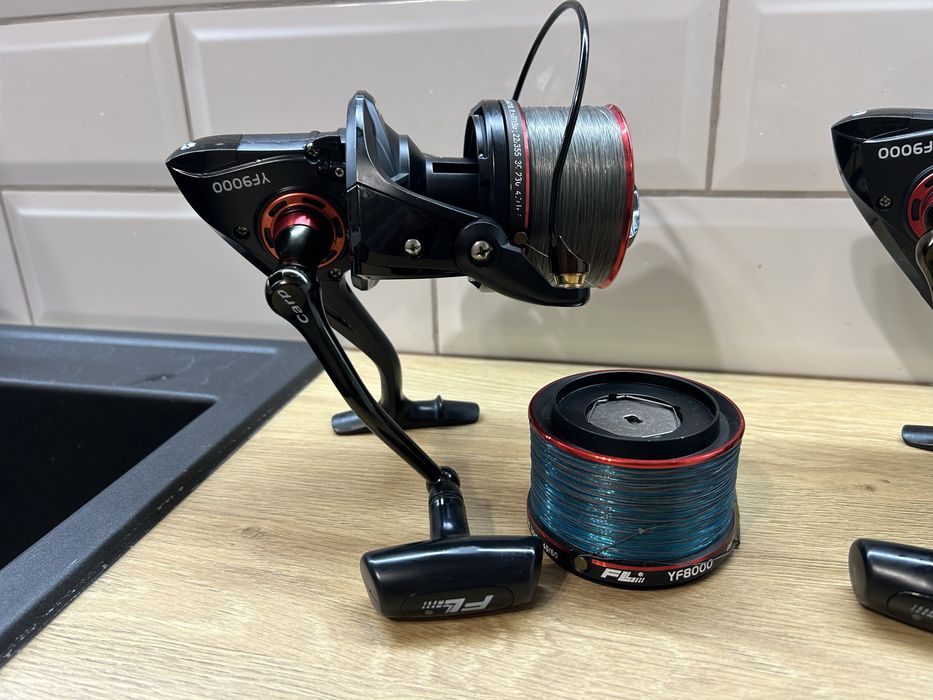 шаранджийски макари FL Carp YF9000 + резервни шпули