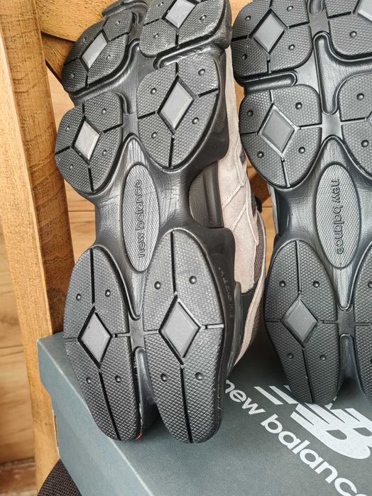 Оригинални New Balance 9060