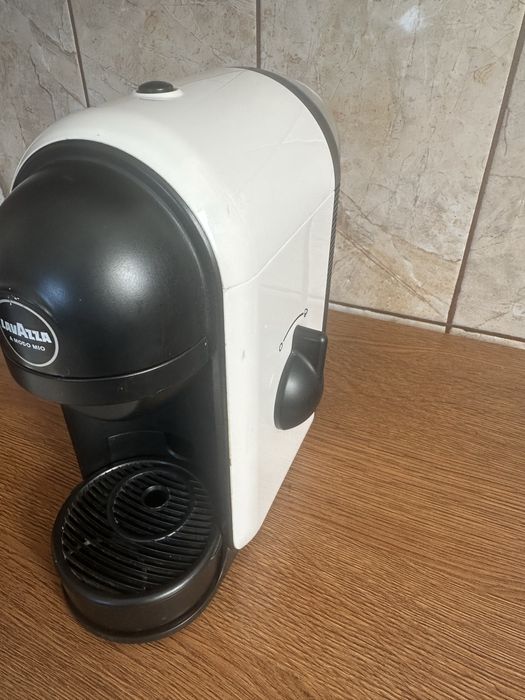 vand urgent aparat de cafea lavazza