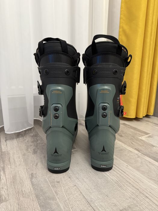 Clapari ski/schi ATOMIC HAWX PRIME 120 S GW Marime 43 - noi cu factura