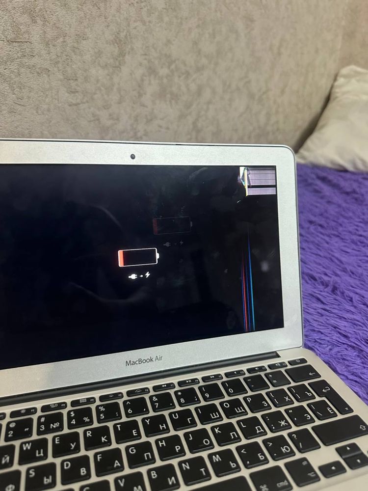 Продам macbook A1465