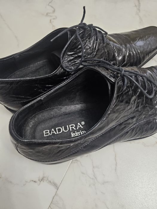 Pantofi din piele naturala lacuita