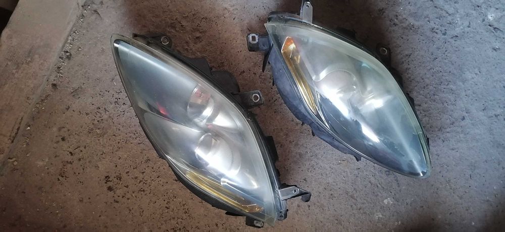 Фарове за фиат крома 2008