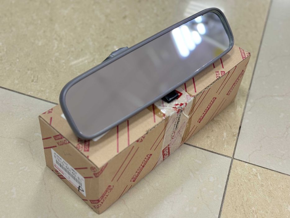 Зеркало заднего вида (оригинал) на Toyota Land Cruiser 100