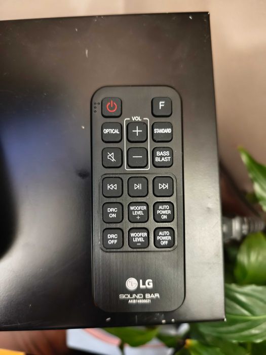 Саундбар LG SQC1