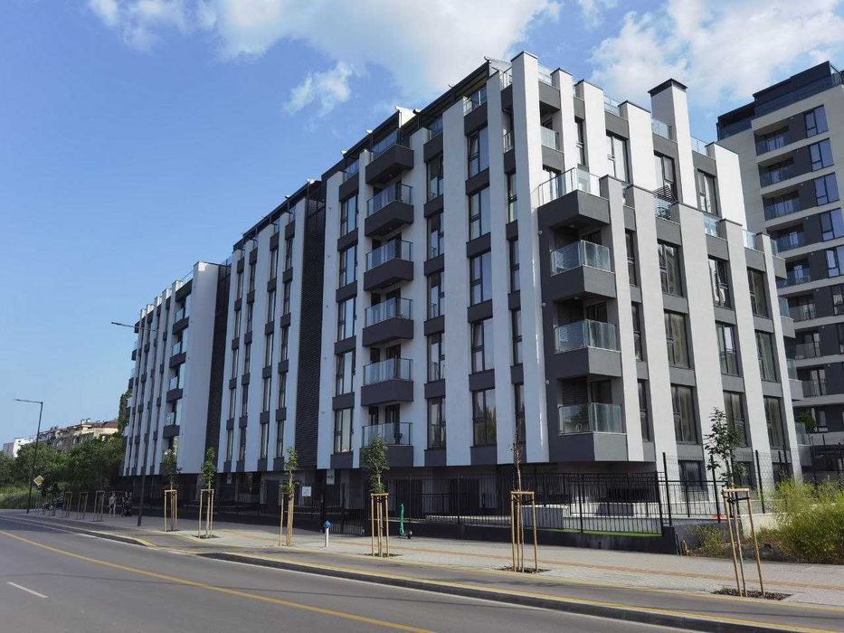 Под наем луксозен 3-стаен апартамент