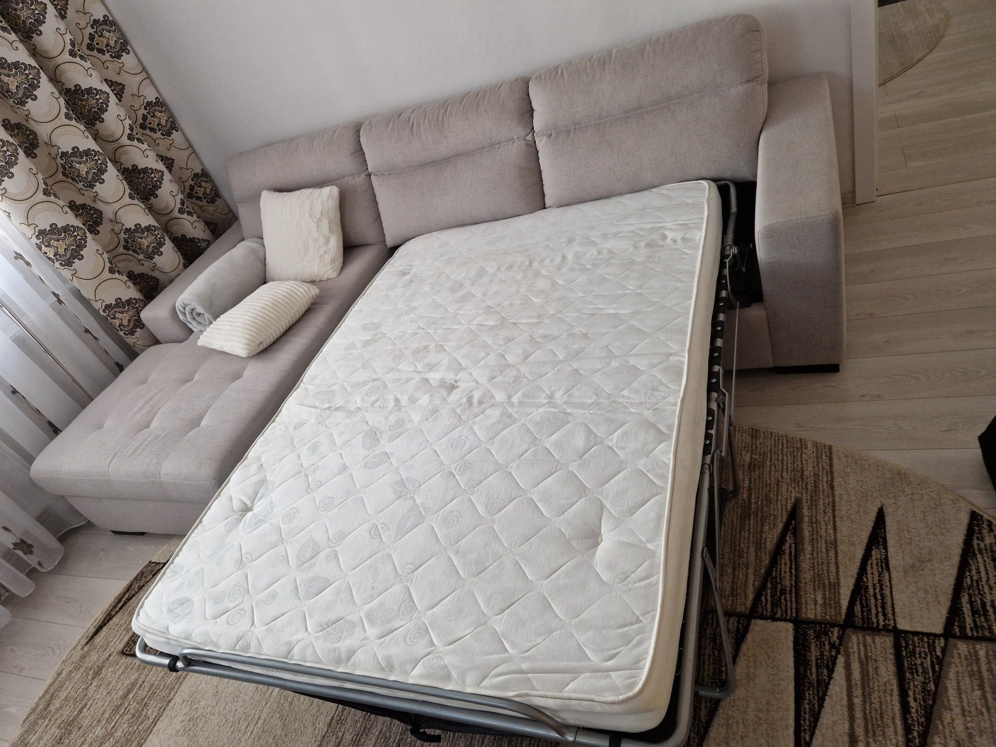 Colțar extensibil cu saltea relaxa de lux