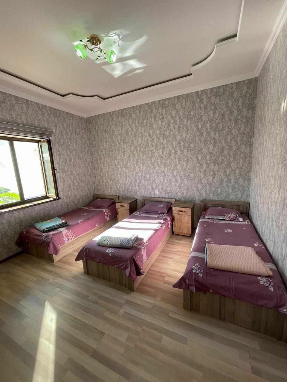 Oq tosh dacha oilaviy, basseyn, tapchan, wi-fi, tabiat