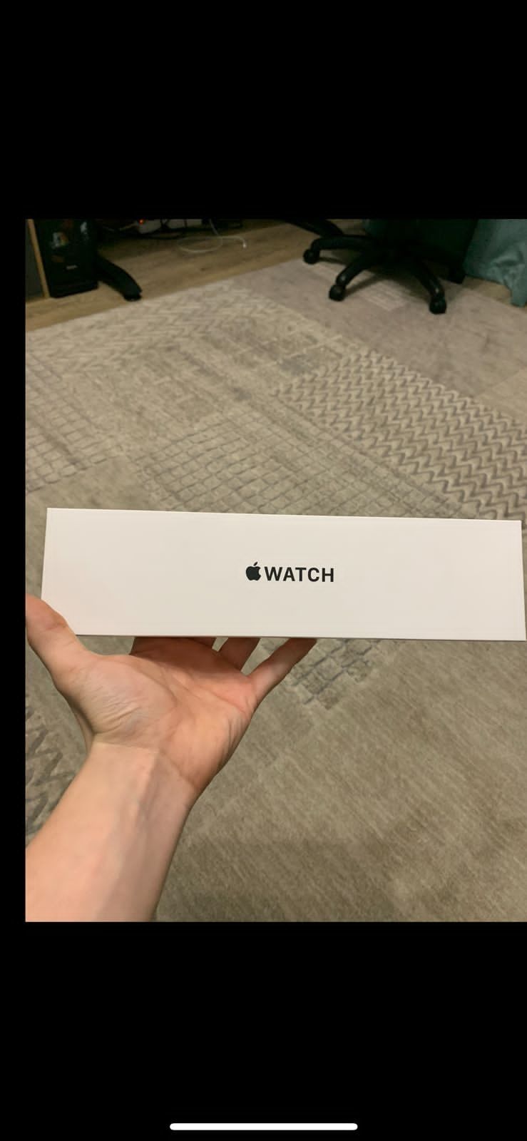 Продам Apple Watch Se2