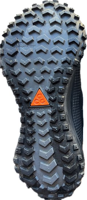 NIKE ACG - Black/ Black-Dark Grey