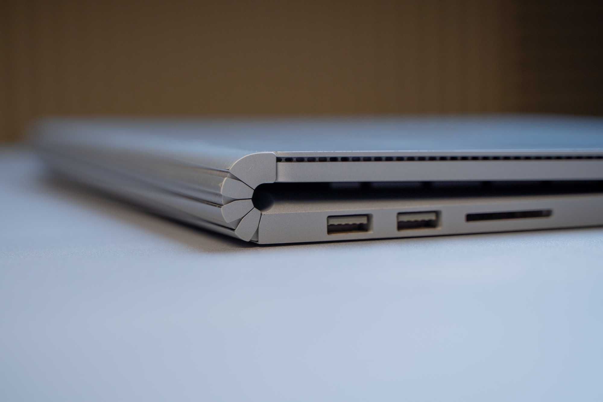 Microsoft Surface Book 2