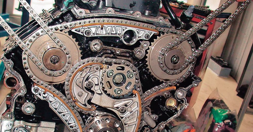 Ремонт двигателя замена цепи, замена прокладок гбц и тд.