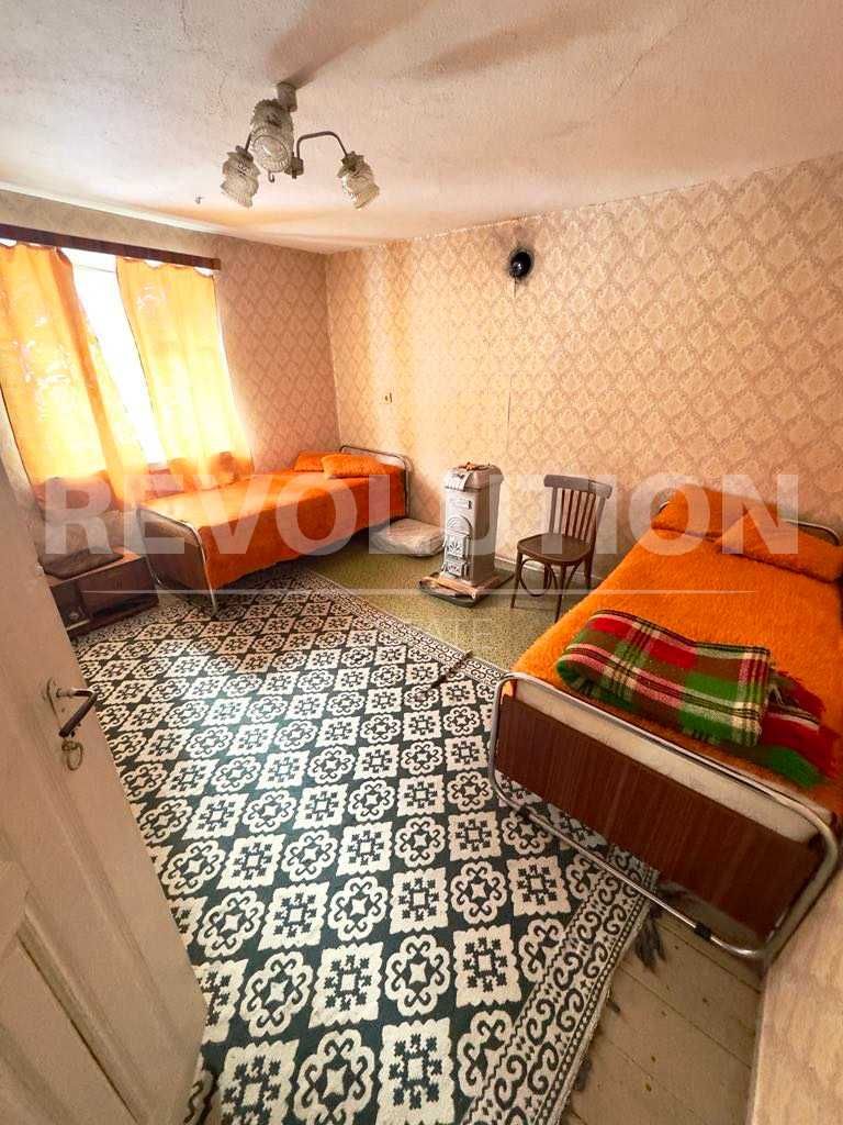 Самостоятелна къща в с. Забърдо