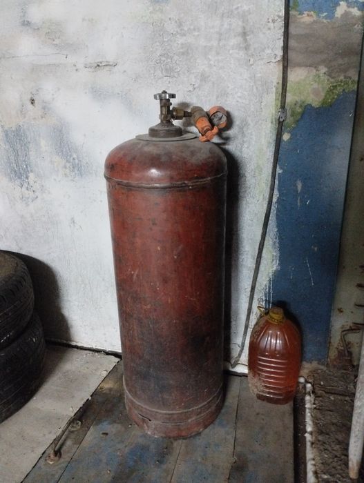 Газовый баллон с редуктором