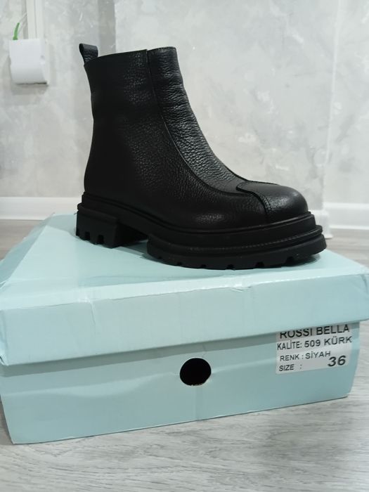 Продам зимние ботинки