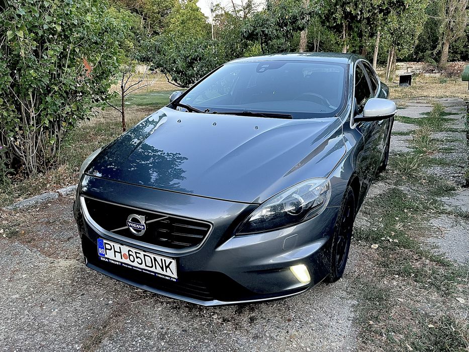 Volvo v40 Sport 2.0