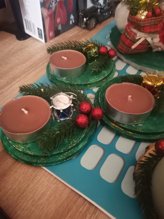 Ornamente pentru sărbătorile de iarna și funerare