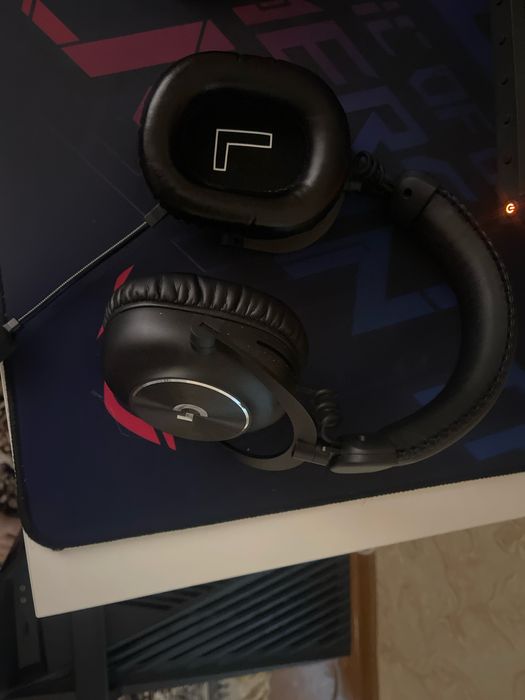 Продаються наушники компютерные Lightspeed Logitech G Pro x 2