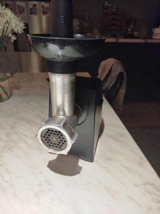 Продам мясорубку
