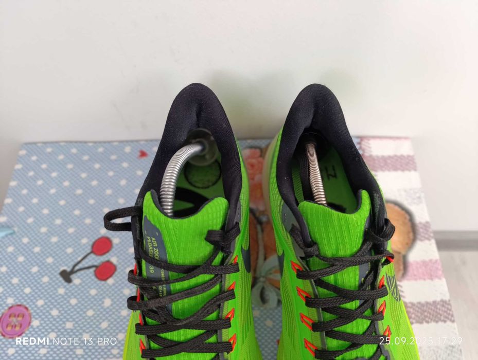 Nike Air Zoom Pegasus 39 Ekiden "Scream Green"оригинални 44 номер